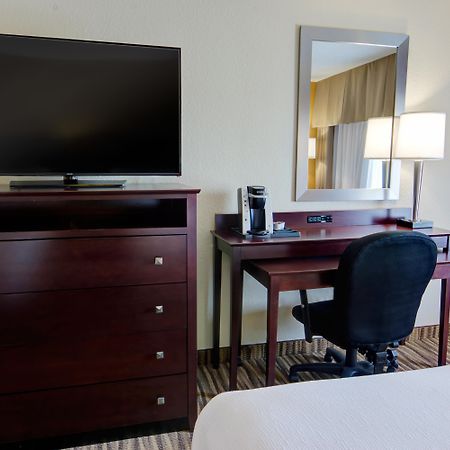 Holiday Inn St. Petersburg N - Clearwater, An Ihg Hotel Екстер'єр фото