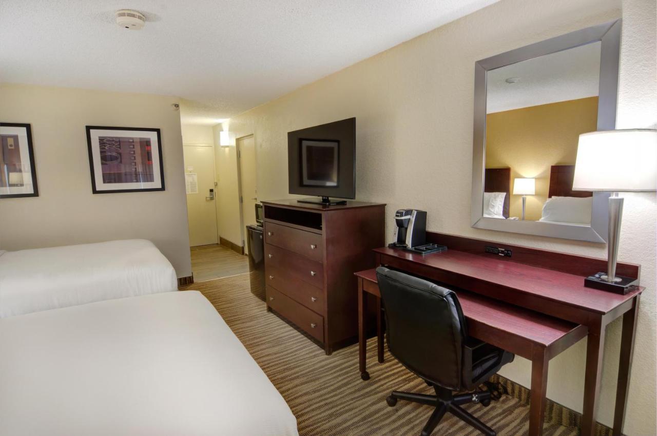 Holiday Inn St. Petersburg N - Clearwater, An Ihg Hotel Екстер'єр фото